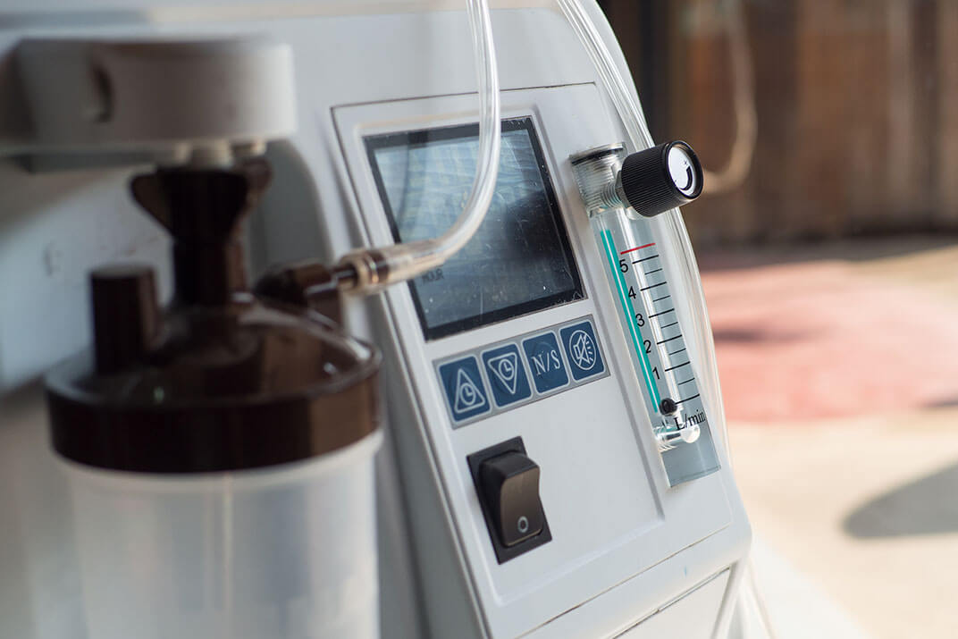 Oxygen concentrator bar gage measurement liter made my pure water